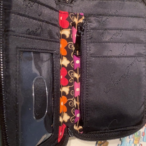 VERA BRADLEY Wristlet Wallet - Picture 6 of 6